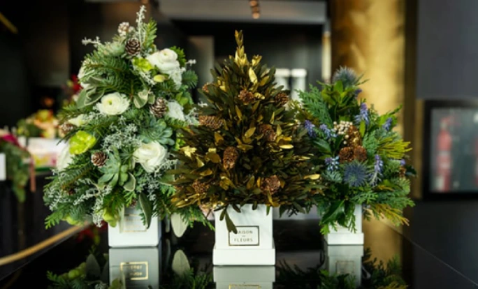 From Traditional to Trendy Christmas Flower Trends in Dubai
